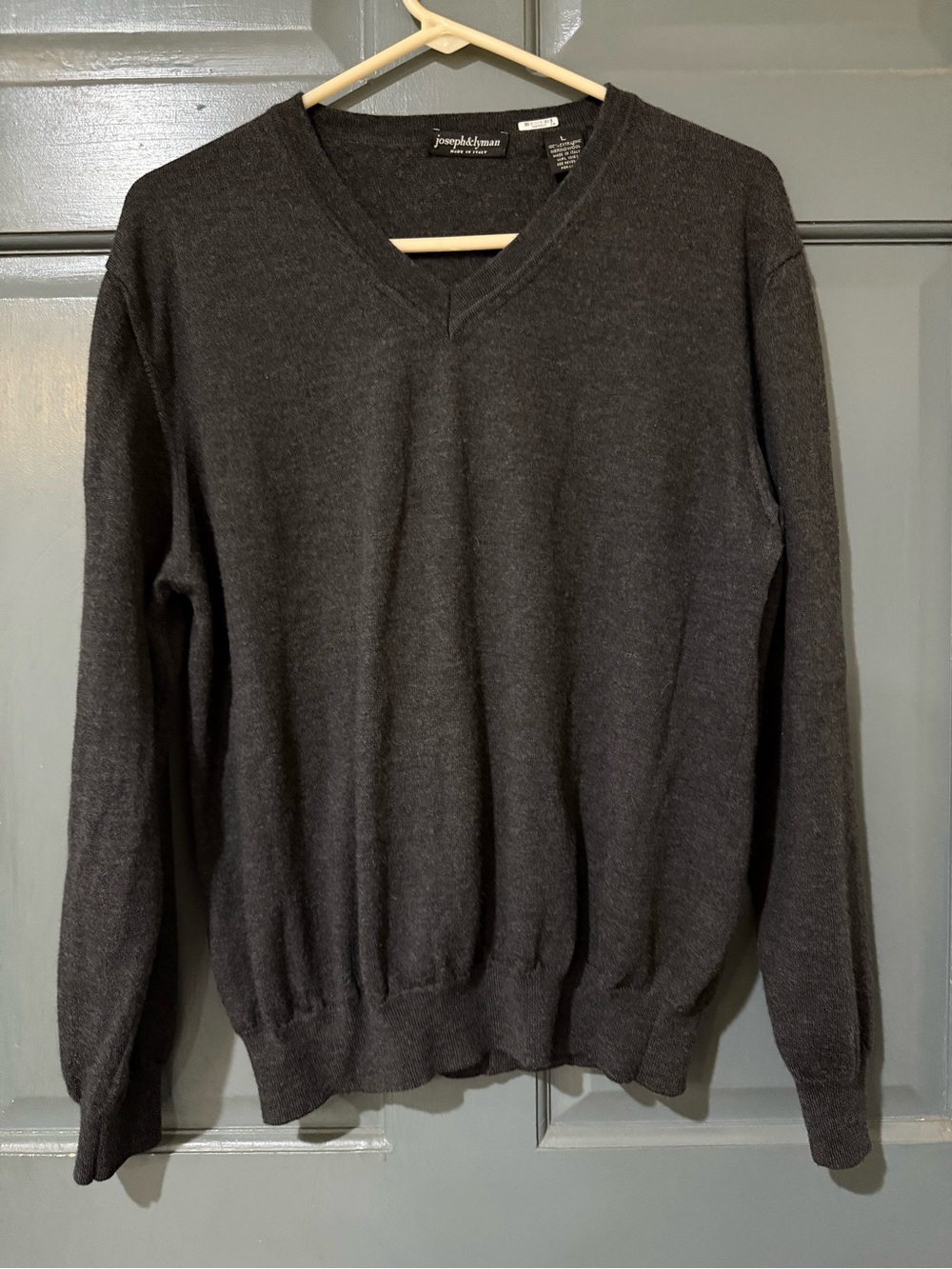 Joseph & Lyman V-Neck Merino Wool Sweater - Deep Charcoal